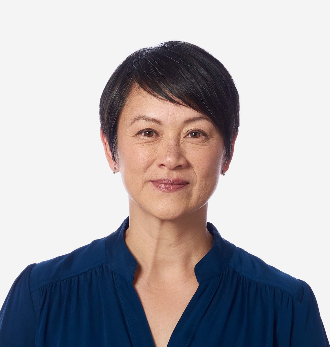 CIC 유선 보청기를 착용하고 있는 카트리나