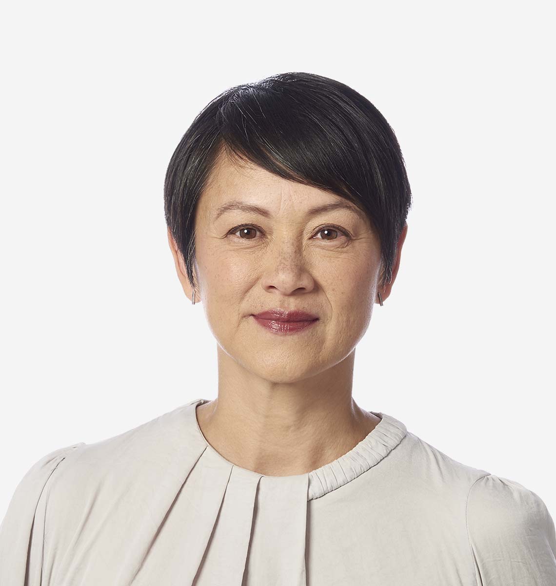 ITC R 보청기를 착용하고 있는 카트리나